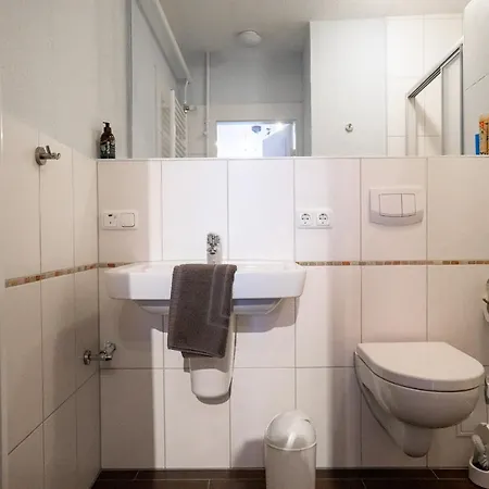 Haus Lauenburg 1 *